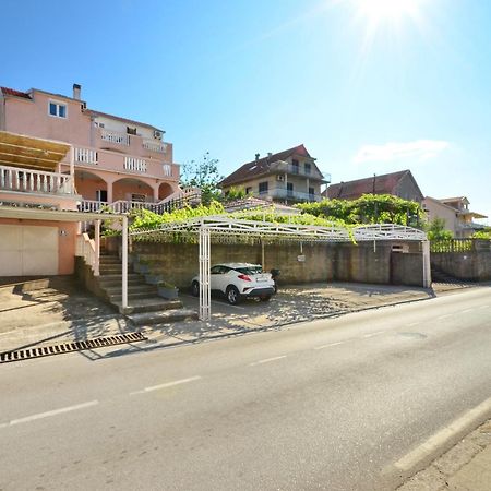 Stradioti Apartments Тиват Екстериор снимка