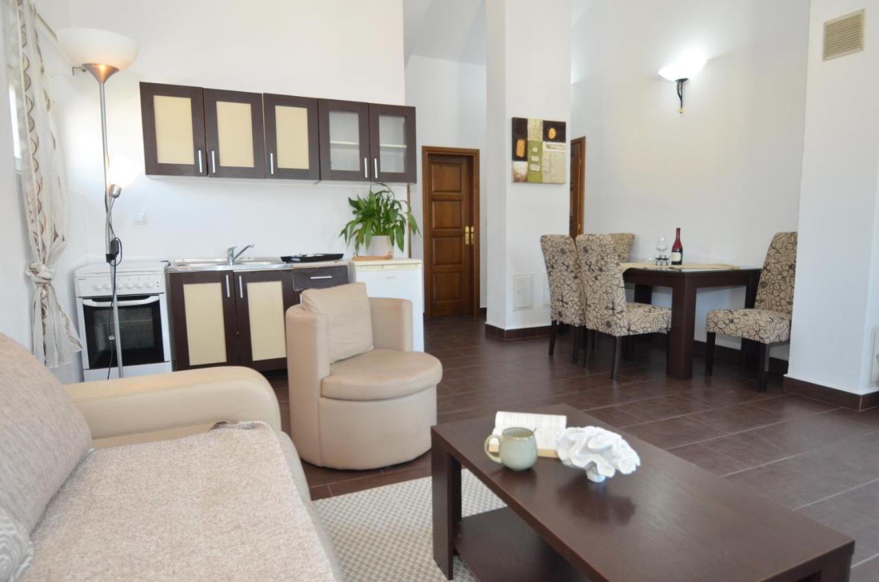 Stradioti Apartments Тиват Екстериор снимка